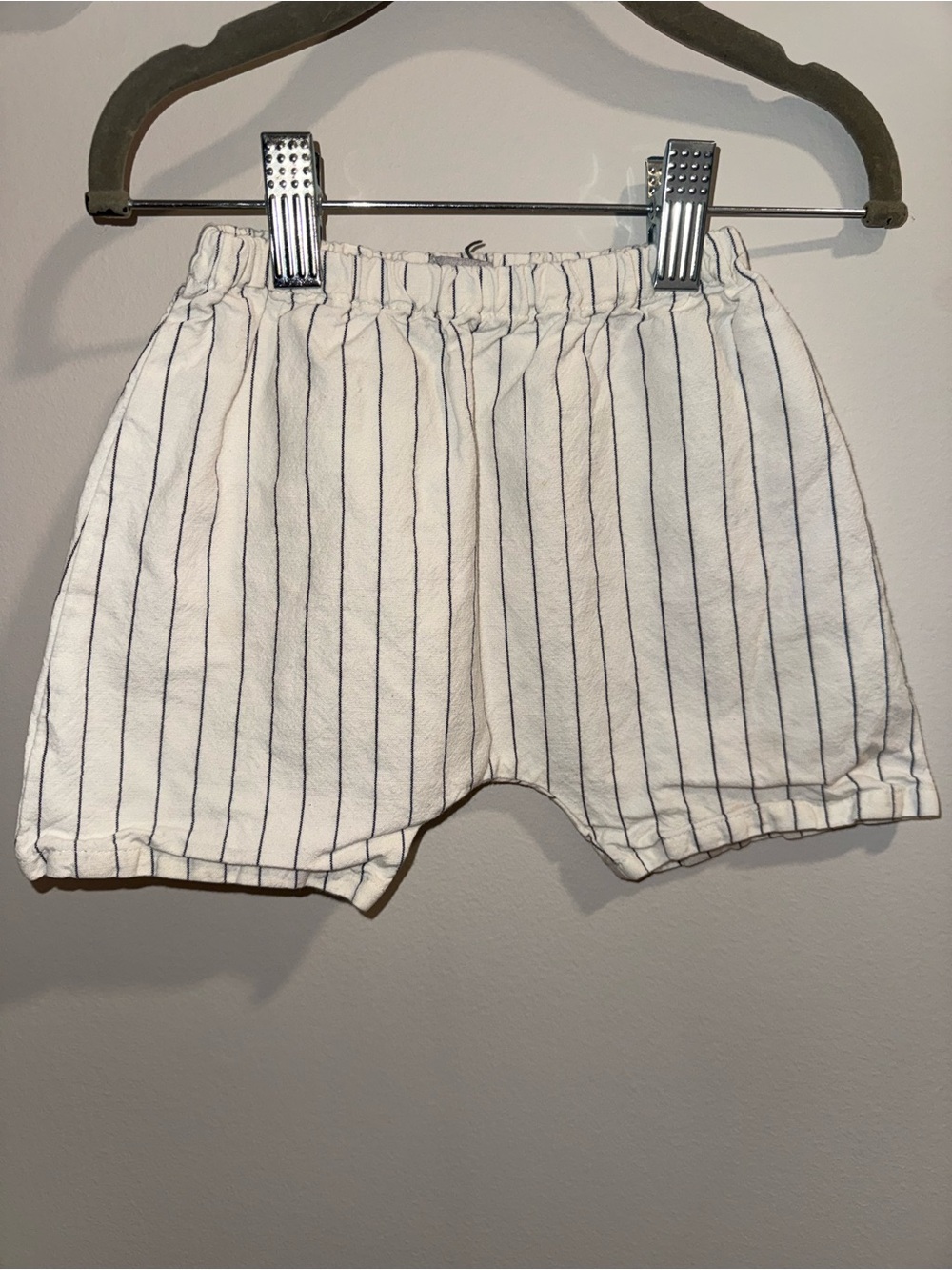 Makie White Shorts with Pinstripes